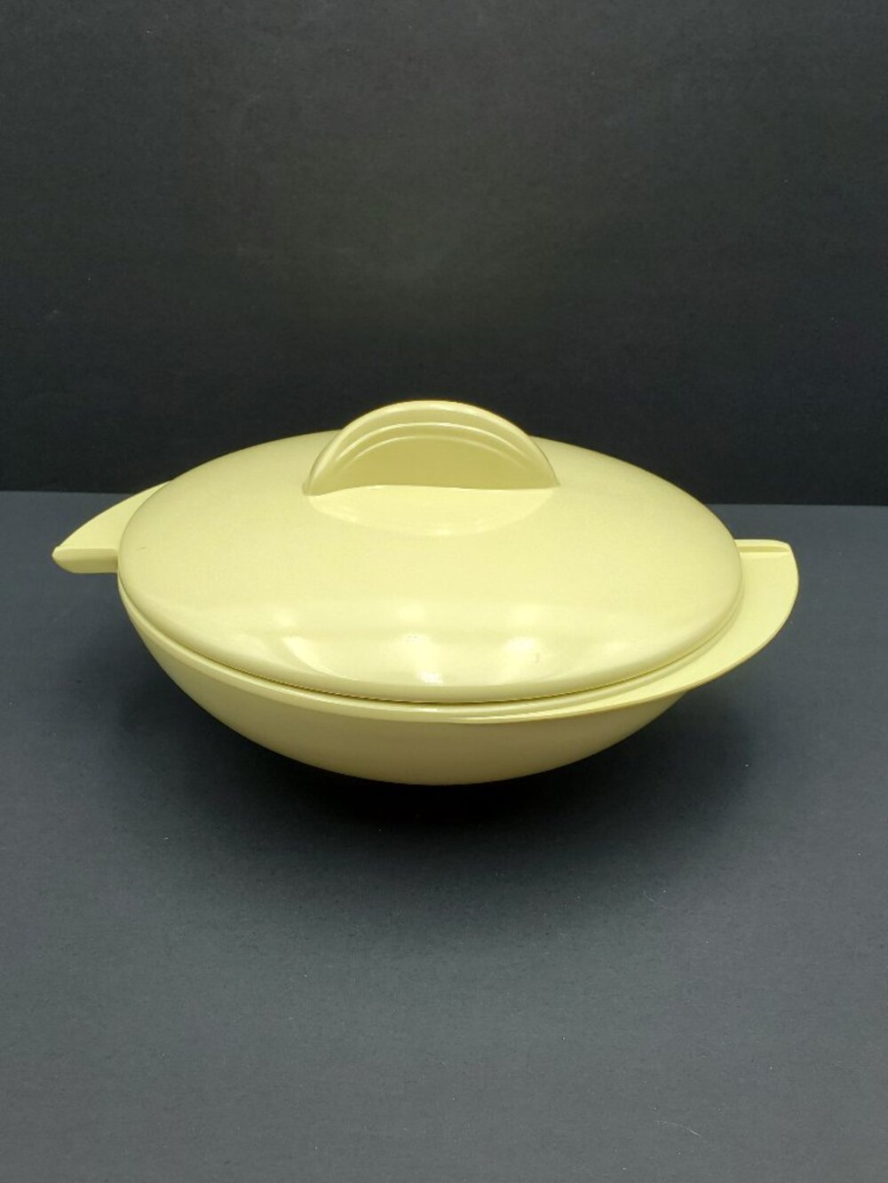 Boontonware Yellow Divided Vegetable Serving Bowl with Lid Covered Winged Bowl